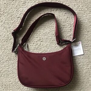LULULEMON City Essential Bag.3 L. NWT.